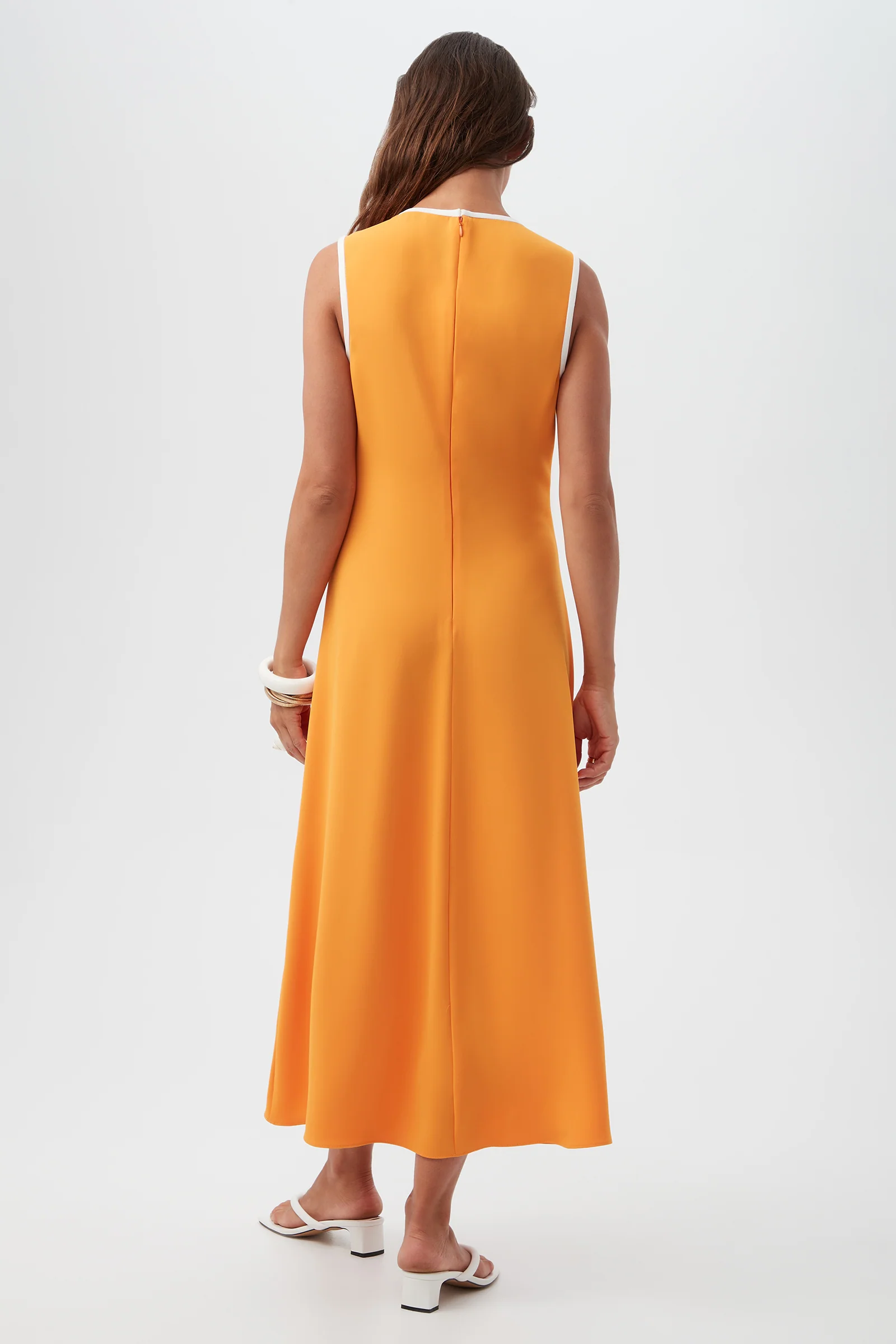 Magnifique Sleeveless Dress - Image 3